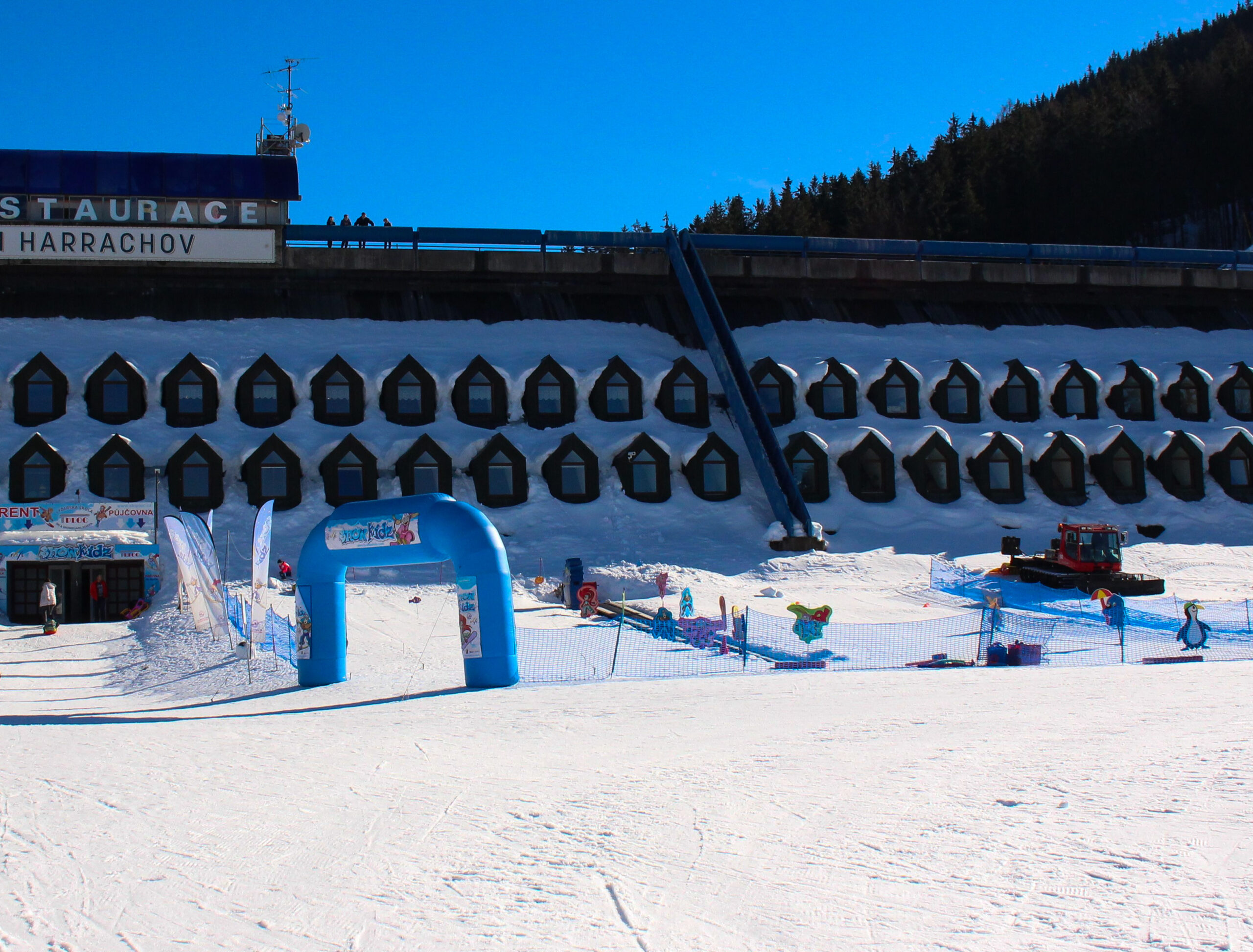 snowkidz park dětská lyžařská škola Harrachov
