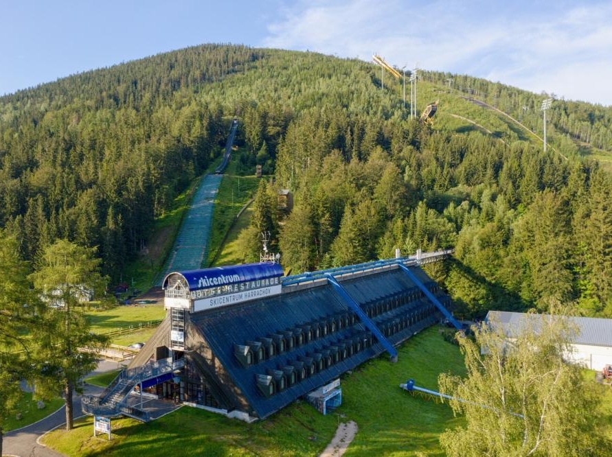 hotel skicentrum harrachov v létě
